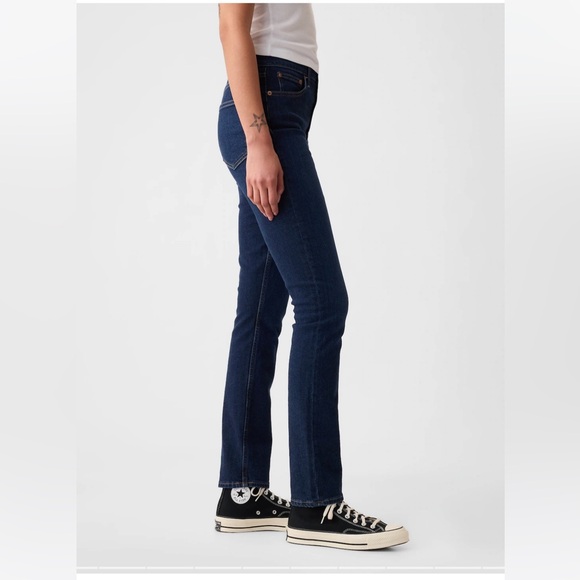 Brand new GAP High Rise Vintage Slim Jeans - Picture 3 of 5
